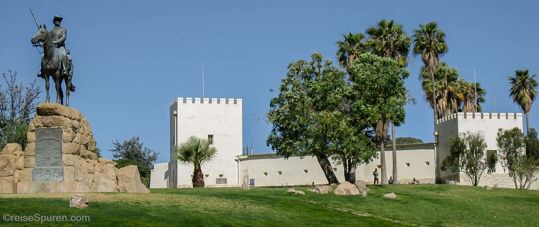 Südwester Reiterdenkmal ... am alten Standort